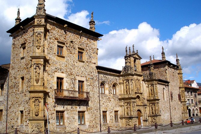 Elorrio, Oñati and Arantzazu Tour Review - Oñati: Basque University Town