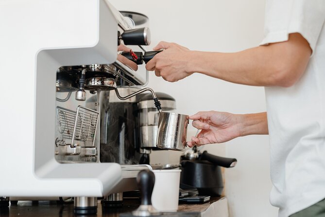 Espresso and Latte Art Class - Instructor Expertise