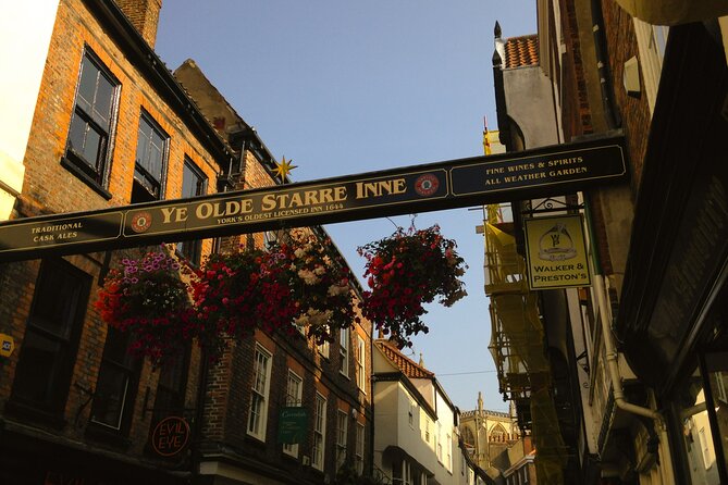 Europe's Most Haunted City: A Self-Guided Audio Tour of York - Voices From the Past