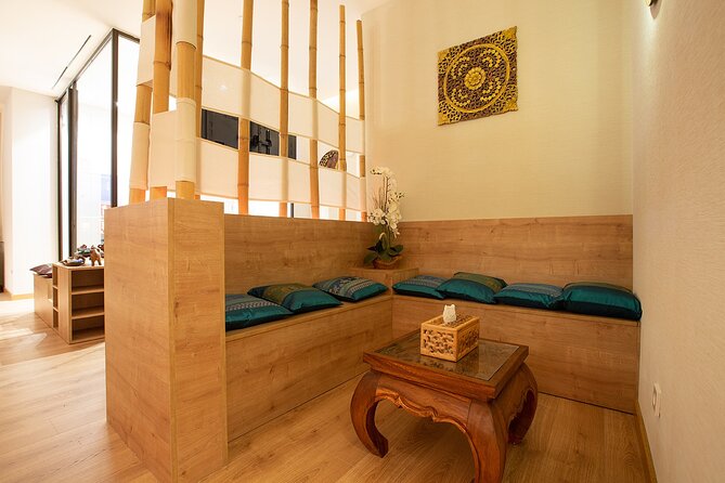 Exfoliating and Moisturizing Body Treatment of 60 Min in THAI MASSAGE ALURA - Operational Hours