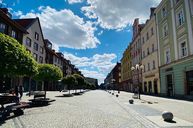 Explore the Instaworthy Spots of Wroclaw With a Local - Accessibility and Participation