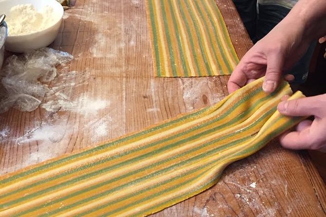 Florence Small-Group Express Pasta Class With Dinner - Homemade Meal and Wine Pairing