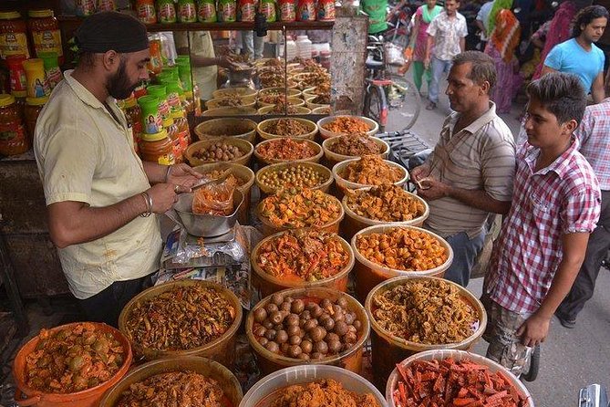 Food Tour- Eat and Explore Old & New Delhi With Our Amazing Guide Rahul - Discovering New Delhi