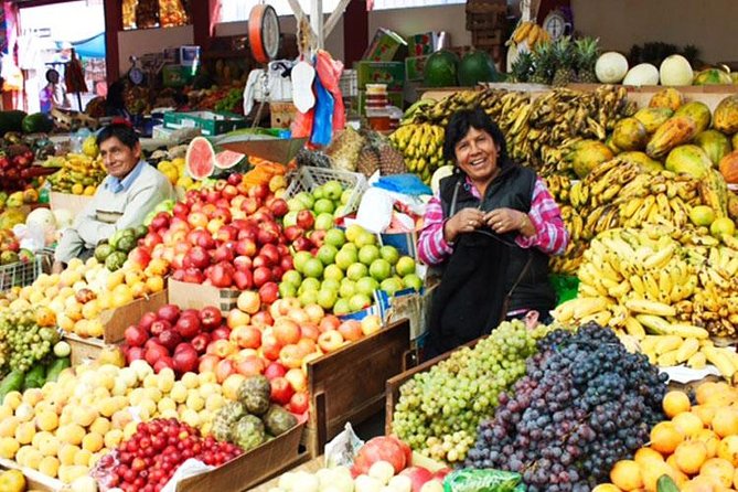 Fruit Kingdom - the Biggest Fruit Market of Lima - Local Guide and Transport