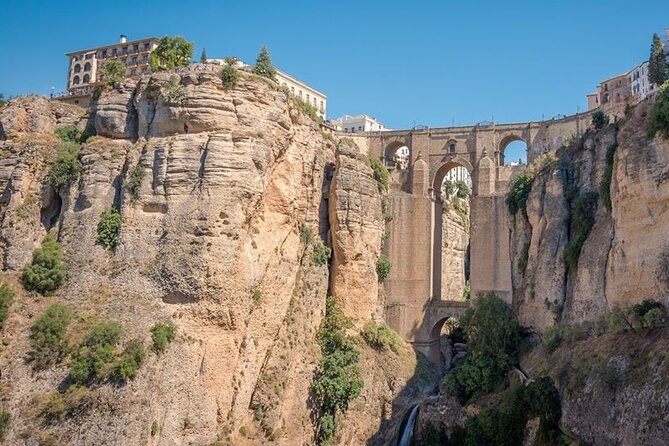 Full Day Guided Malaga Ronda Day Tour - Guided Experiences