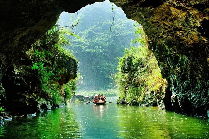 Full Day Private Tour in Ninh Binh(Trang An-Bich Dong-Mua Cave) - Inclusions and Amenities