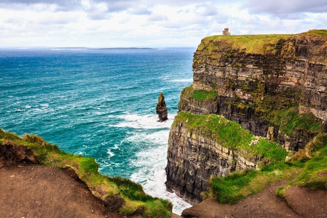 Full Day Private Tour to The Cliffs of Moher, Bunratty Castle - Accessibility and Participation