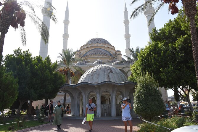 Full-Day to Explore Side by Cabrio Bus With Green Lake Boat Tour - Highlights of the Tour