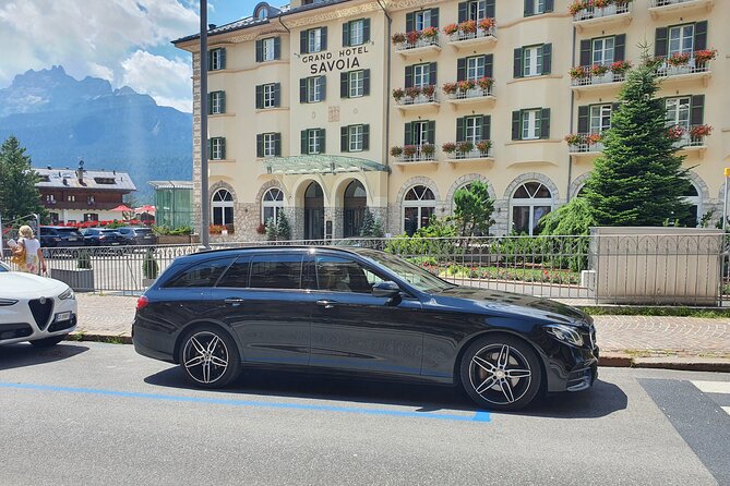 Genoa Airport (GOA) to Genoa - Arrival Private Transfer - Vehicle and Inclusions