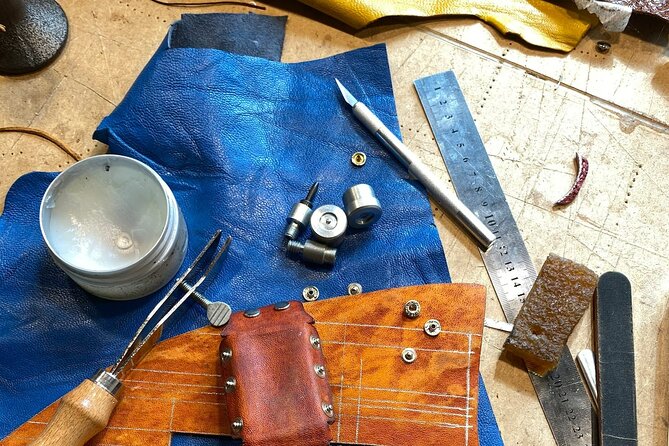 Genuine Leather Craft by Choice Workshop in Leiden - Facilitator and Reviews