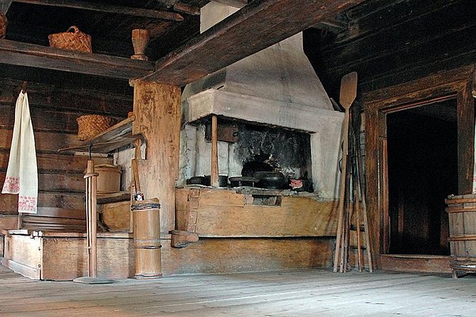 Grand Helsinki City Tour and Seurasaari Open Air Museum PRIVATE - Experiencing the Rock Church
