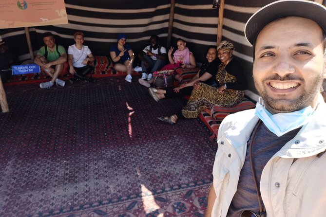 Guided Walking Tour Dubai Old Town, Creek, Abra, Souks - Taking in the Vibrant Local Souks