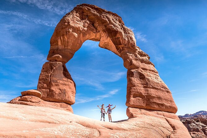 Half Day Arches 4x4 With Delicate Arch Hike - Meeting and Pickup