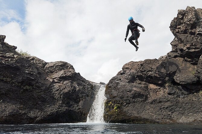 Half-Day Canyoning Under Vatnajökull - Adventure Guide Expertise