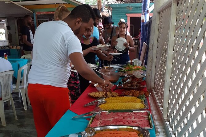 Half-Day El Limon Waterfall and Cayo Levantado Tour With Lunch - Lunch and Refreshments