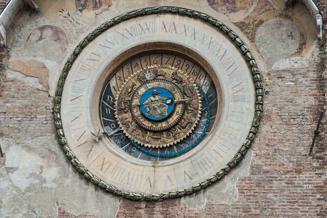 Half-Day Guided Tour of Mantua City Centre and Ducal Palace - Ducal Palace and Its Frescoes