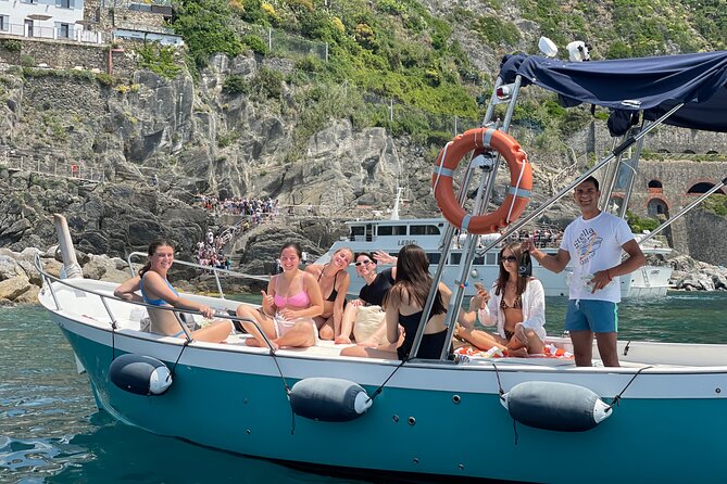 Half Day Guided Tour of the Cinque Terre From the Sea - Health and Accessibility