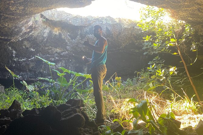 Half Day Private Tour: Caves and Volcanic Refuges - Accessibility and Participation
