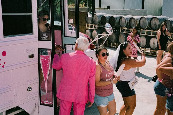 Half-Day Winery Tour in Fredericksburg - Transportation Details