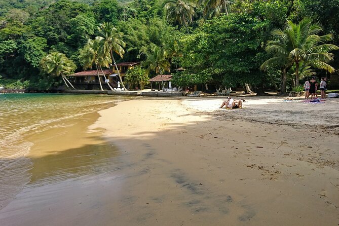 Highlights of Abraão Cove on a Half Day Hike in Ilha Grande - Refreshing Beverages and Relaxation