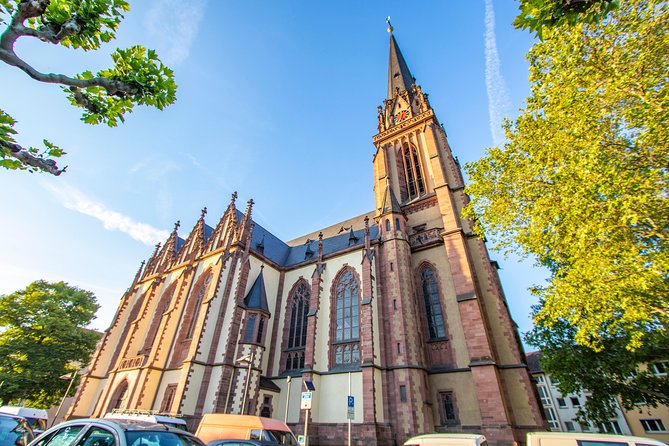 Historic Frankfurt: Exclusive Private Tour With a Local Expert - Accessibility and Participation