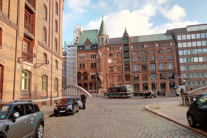 Historic Free Tour of Hamburg Old Warehouse District - Accessibility and Participation
