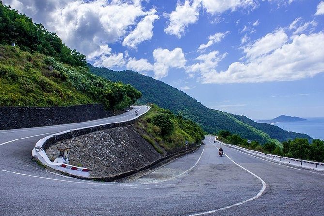 Hoi an to Hue by Private Car via Hai Van Pass With Sightseeing - Private Car Benefits