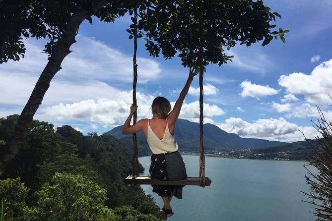 Instagram in North Bali : the Most Beautiful Spot for Photo - Handara Iconic Gate