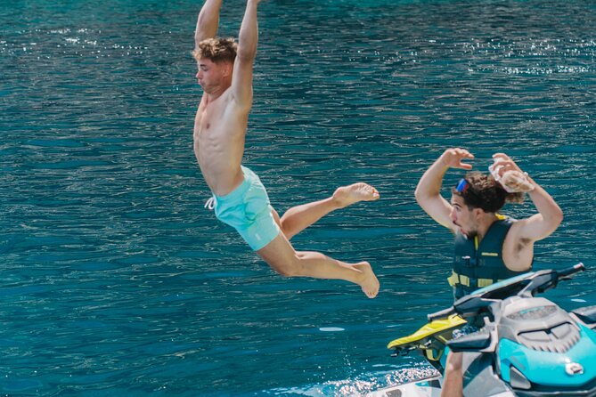 Jet Ski Experience in Cala En Basset and Cueva Sargilau - Accessibility Details