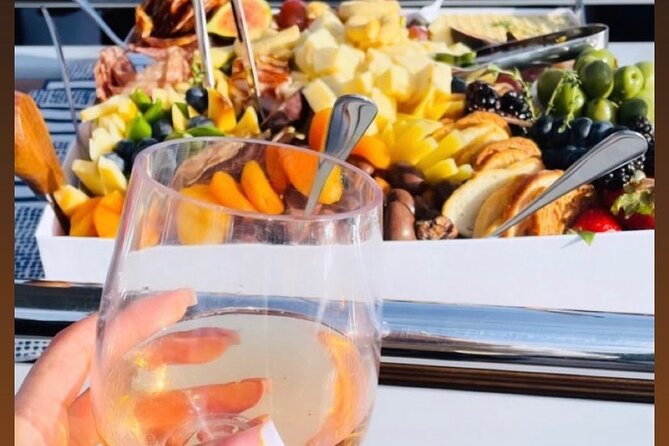 JFarwell Sunset Wine and Cheese Yacht Sailing - Crew Expertise and Service