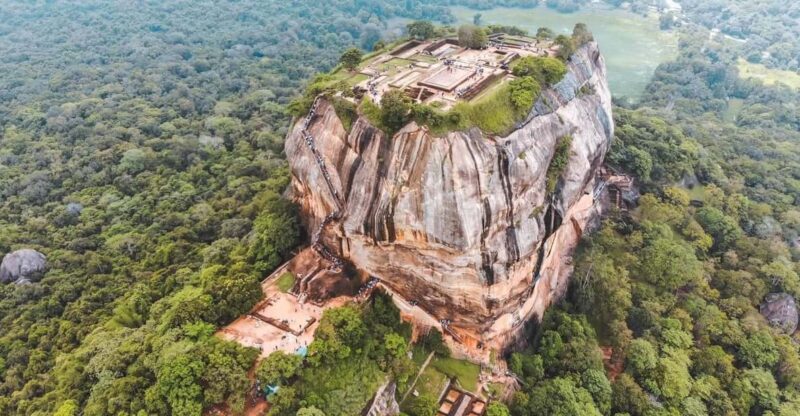 Kandy: Overnight Tour to Sigiriya & Transfer to Trincomalee - Dambulla Cave Temple