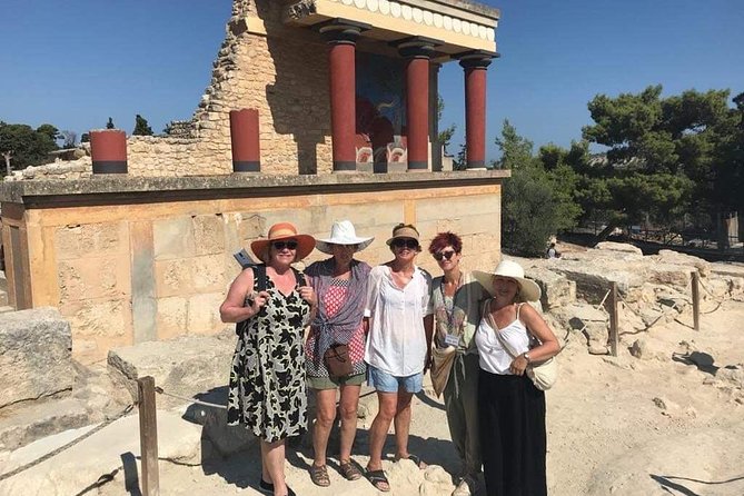 Knossos Private Guide - The Labyrinth Ruins