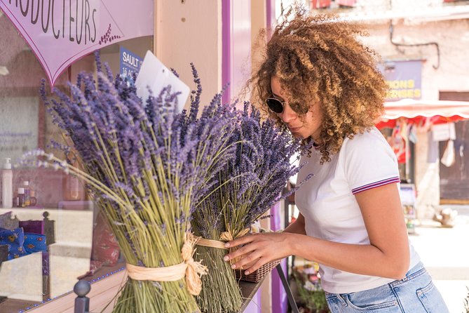 Lavender in Sault Small Group Half-Day Trip - Meeting and Pickup Details