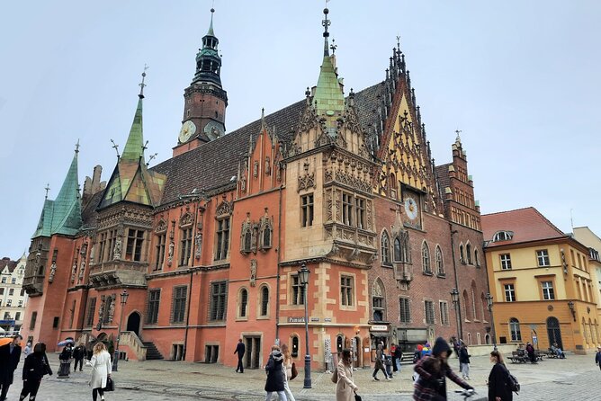 Legends of Old Town 1 Hour Walking Tour in Wroclaw - Passionate Tour Guide