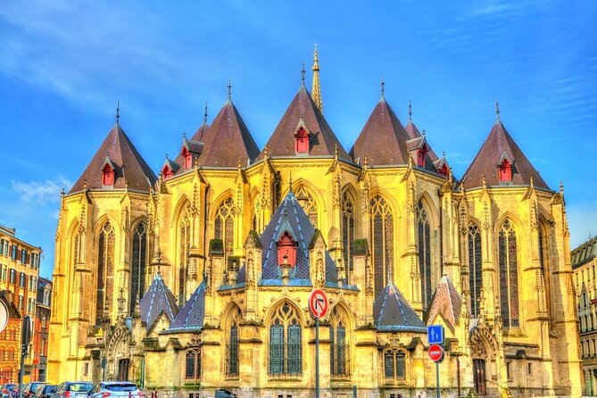 Lille Scavenger Hunt and Highlights Self-Guided Tour - Tour Highlights
