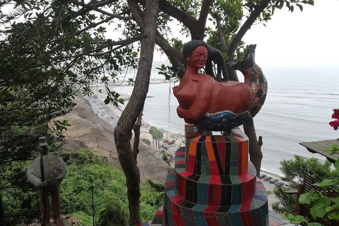 Lima Beach Tour 4 Hours Artist Workshop & Cala Restaurant - Bicycling the Lima Coastline