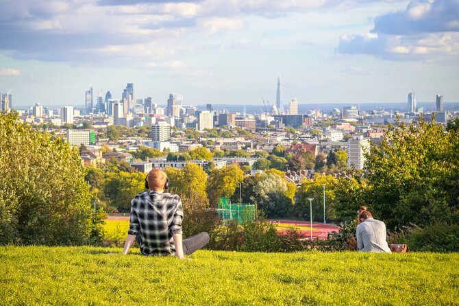 London Photography Tour Led by Professional Photographer - Health and Accessibility