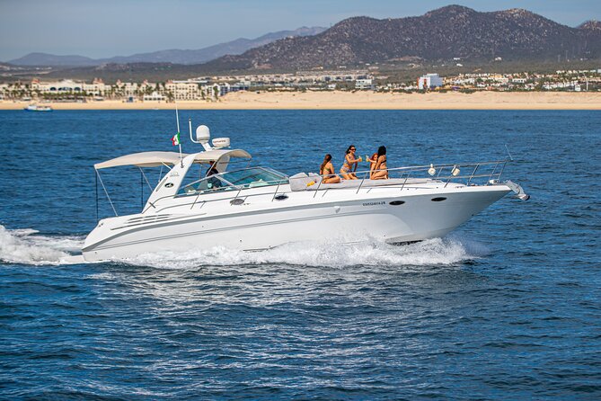Luxury 42 Yacht Tour in Cabo for Snorkeling and Sunset - Included in the Tour