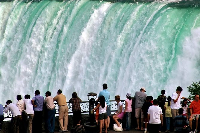 Luxury Niagara Falls Day Trip From Toronto With Cruise and Lunch - Transportation and Accessibility