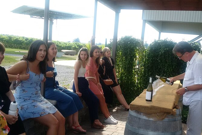 Luxury Wine Tours to Niagara On The Lake - Inclusions and Provisions