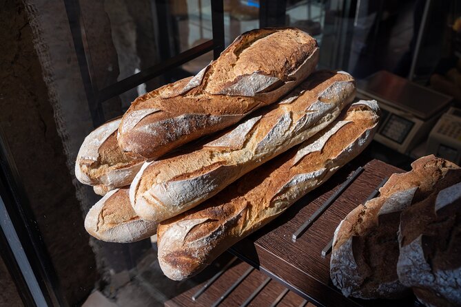Lyon Walking Tour and Food Market Discovery - Highlights of the Tour