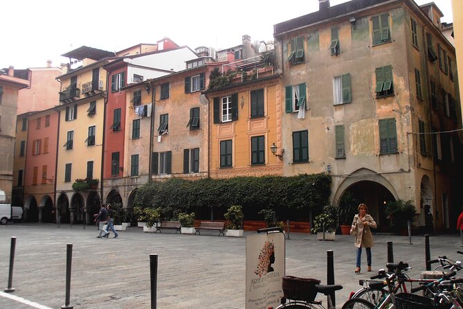 Magnificent Tigullio - Gourmet and Historical Tour in Chiavari - Indulging in Local Wine Tasting