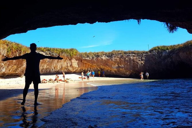 Marietas Islands Tour: Enter the Hidden Beach 100% GUARANTEED - Meeting and End Points