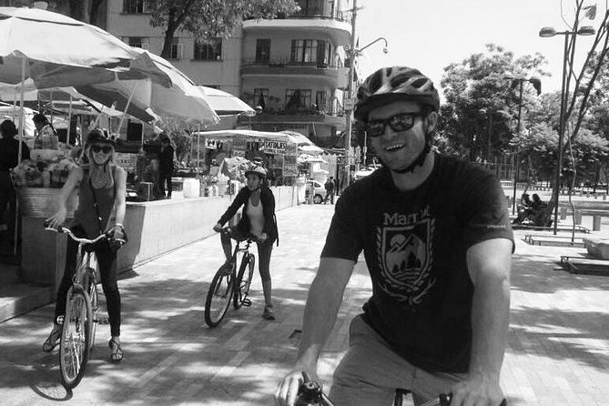MEXICO CITY FOOD Tour: Flavors on Two Wheels - Tasting the Flavors of Mexico City