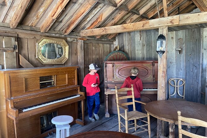 Montana Old West Ghost Towns Private VIP Tour - From West Yellowstone MT - Inclusions and Amenities