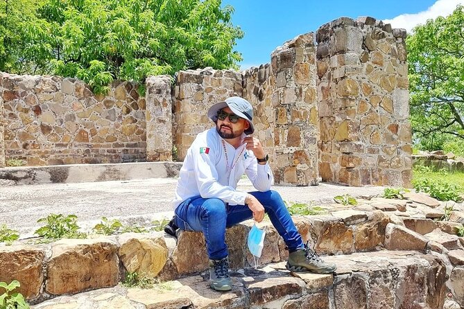 Monte Albán Tour, Hierve El Agua, Teotitlán Del Valle, and Mezcal - Guide Performance