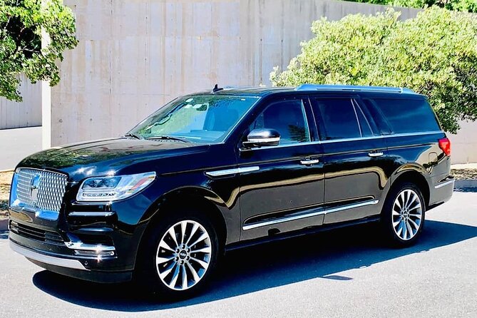 Montreal Private Transfer to Montreal Airport YUL in Luxury SUV - Pickup and Drop-off Details