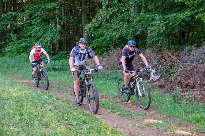 Mountain Biking Trails. Oughterard, Galway. Self-Guided. Full Day. - Traversing Lakeside Paths and Steep Climbs