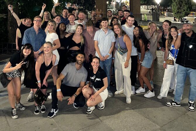 Night Pub Crawl Tour in Barcelona - Tour Schedule and Duration