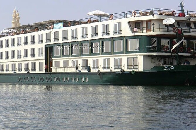 Nile River Dinner Cruise With Open Buffet in Cairo - Inclusions and Services Offered